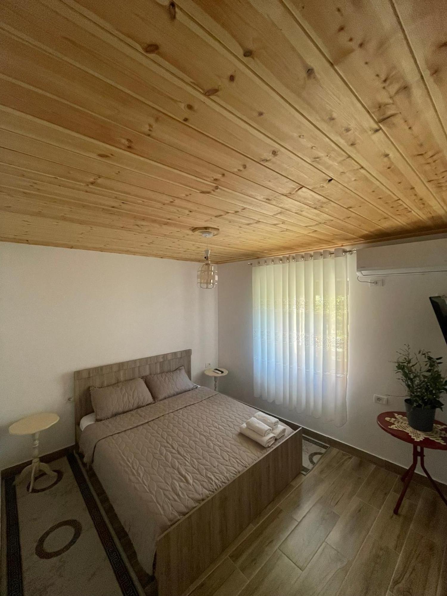 Guesthouse Kroi City Center Берат Экстерьер фото