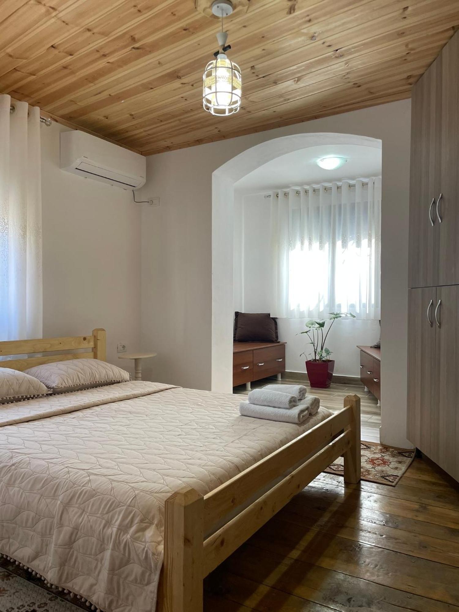 Guesthouse Kroi City Center Берат Экстерьер фото