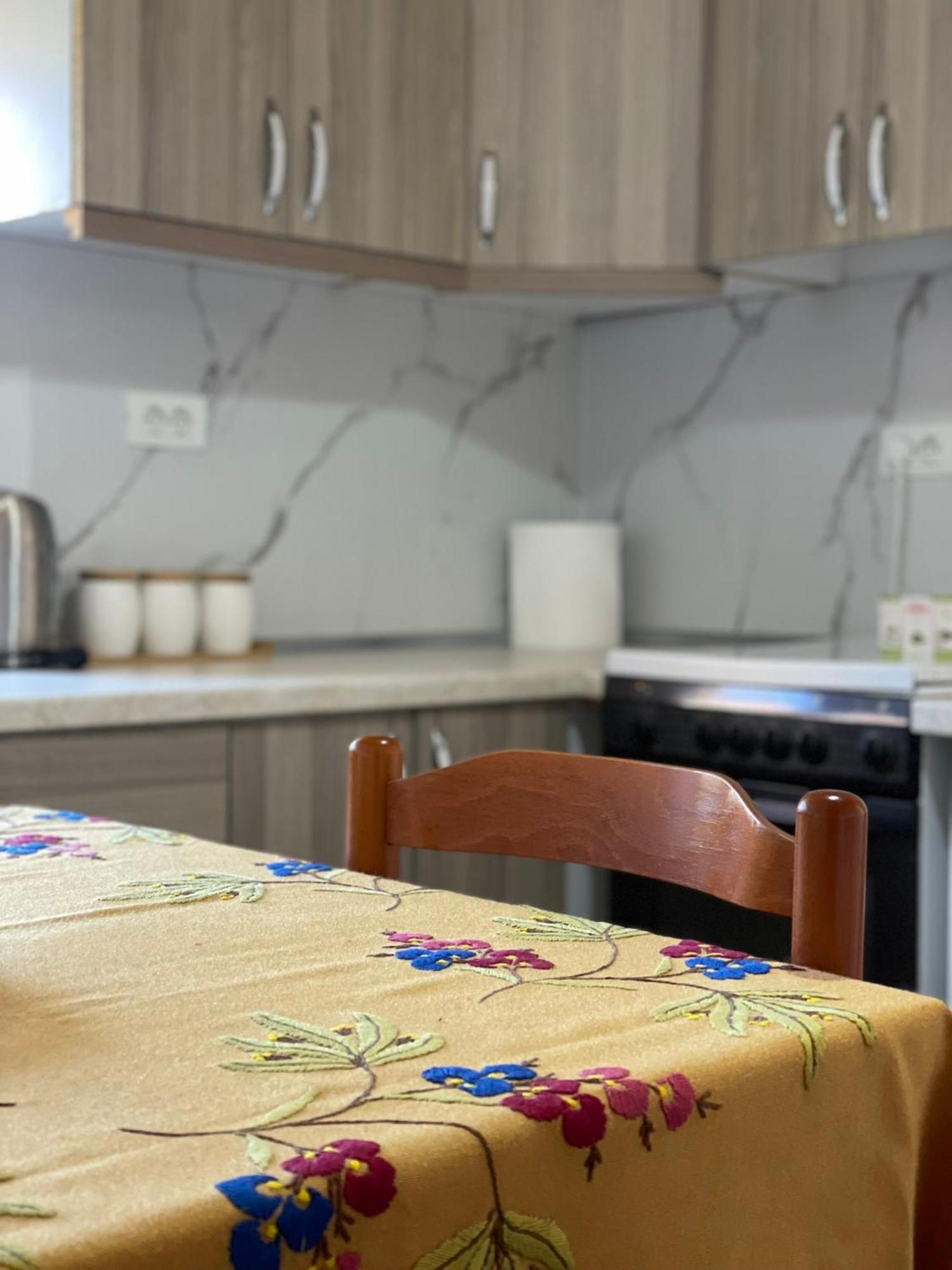 Guesthouse Kroi City Center Берат Экстерьер фото