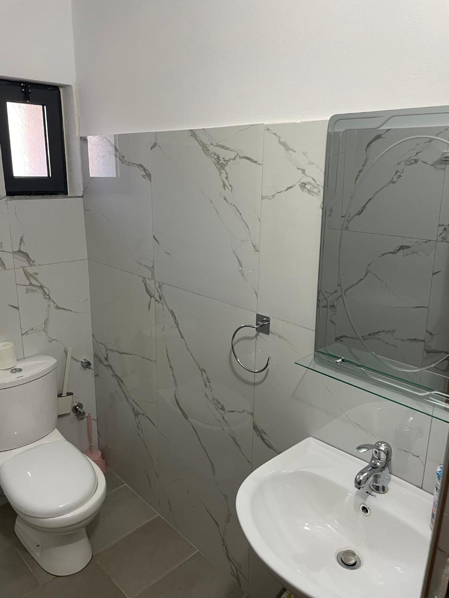 Guesthouse Kroi City Center Берат Экстерьер фото