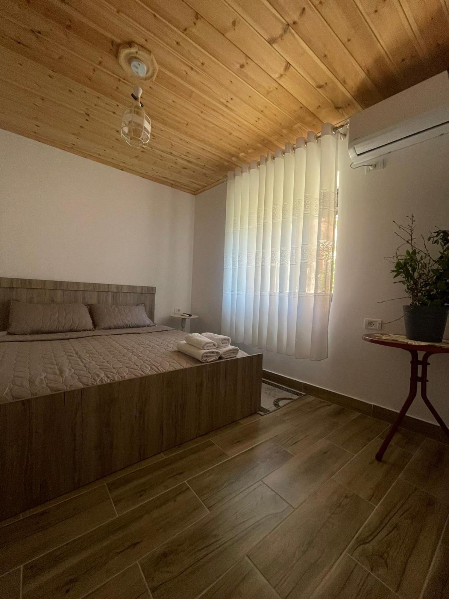 Guesthouse Kroi City Center Берат Экстерьер фото